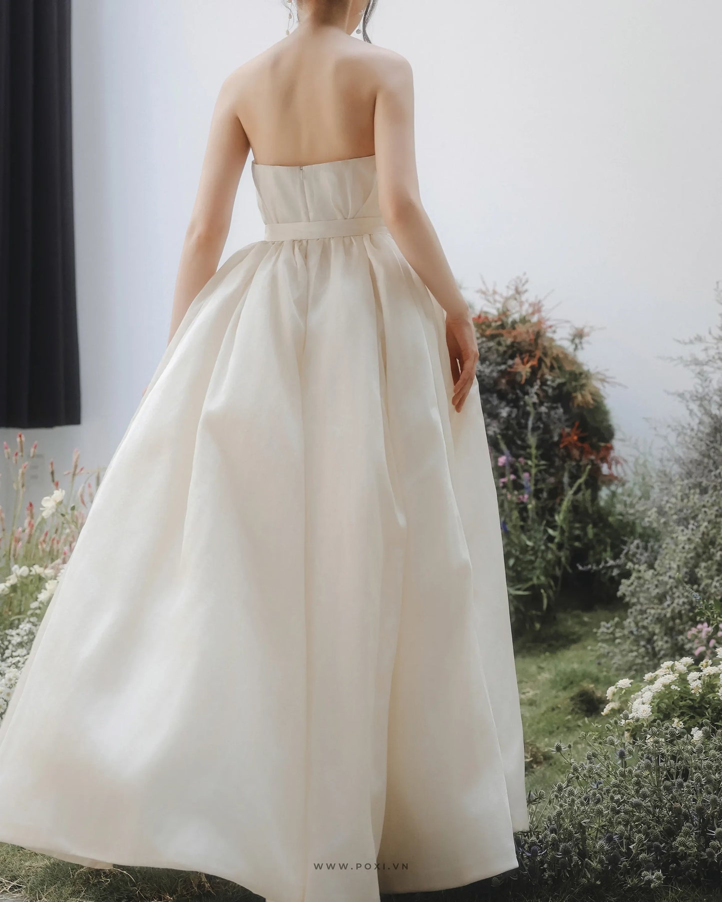 Made-to-order Unique wedding dress 