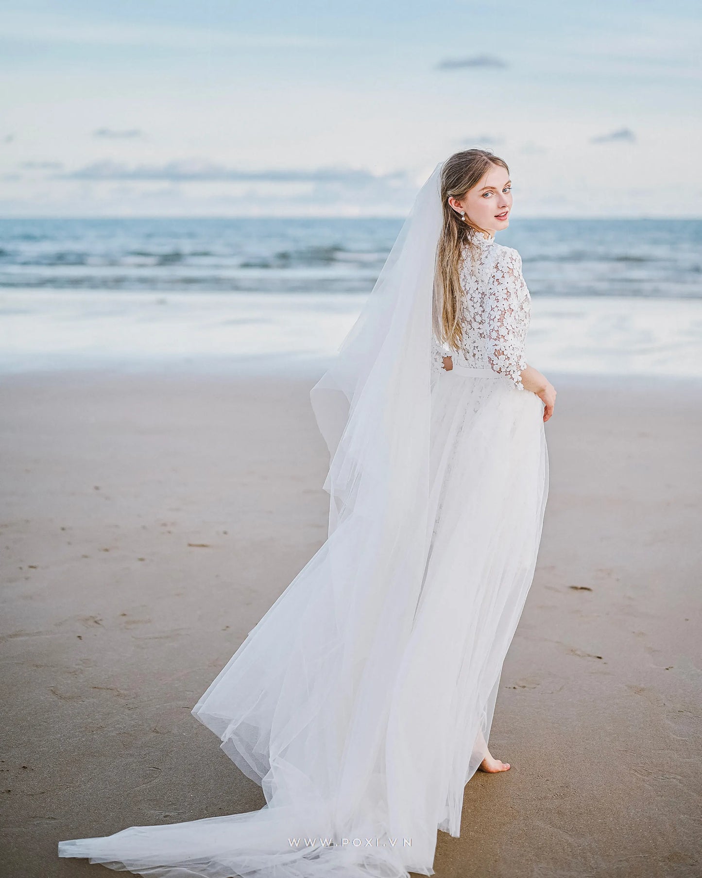 Made-to-order wedding dress includes A-line lace dress and tulle skirt - D1705