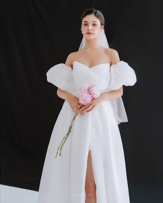 Made-to-order Modern off-the-shoulder wedding dress with a puffed sleeve detachable. - POXI