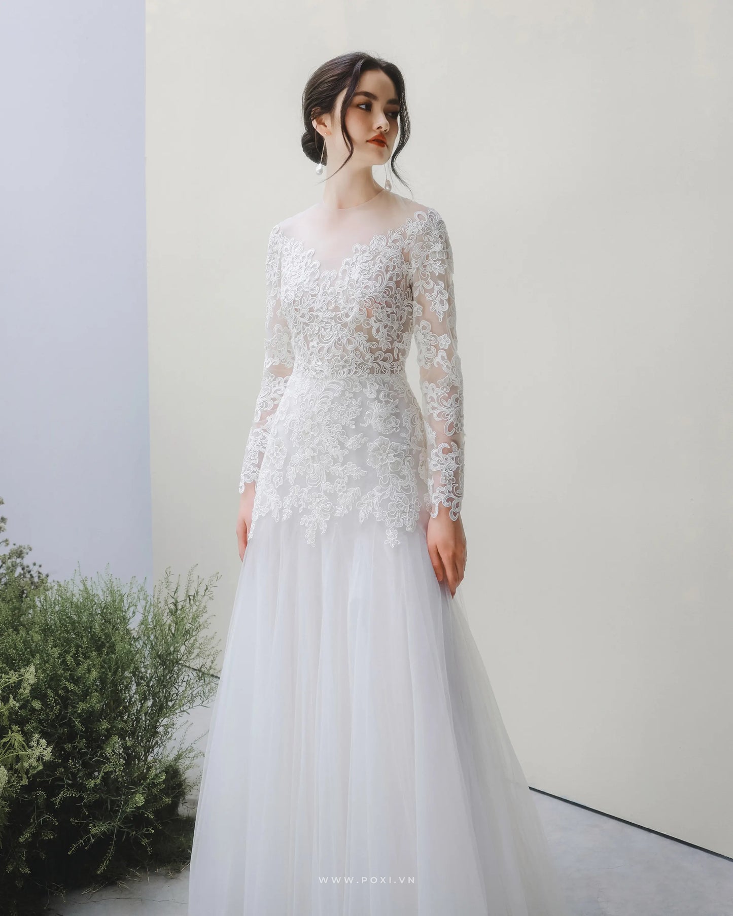 Made-to-order Mermaid lace wedding dress with crew neck and long sleeve - D1799 - POXI