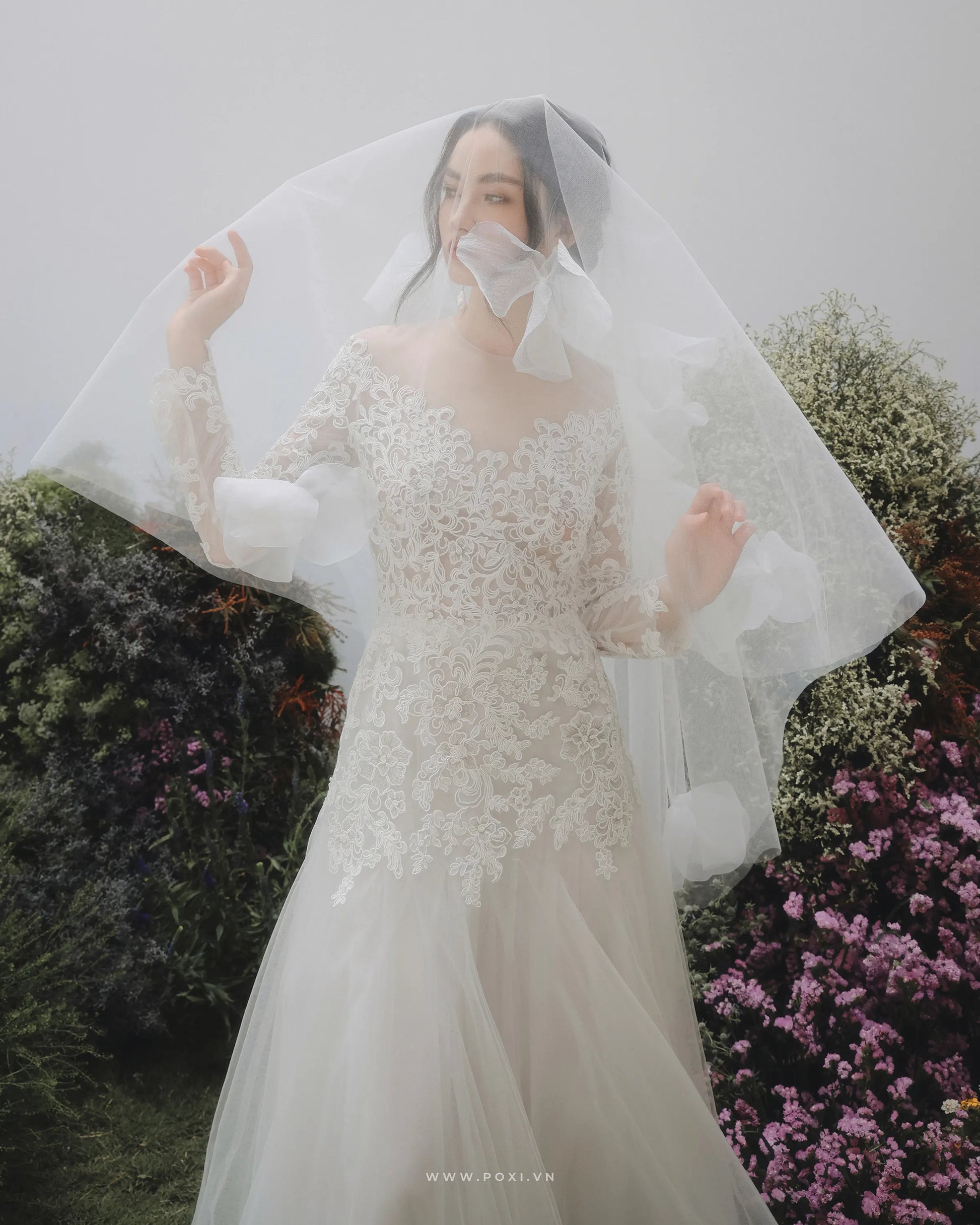 Made-to-order Mermaid lace wedding dress with crew neck and long sleeve - D1799 - POXI